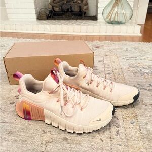 Nike Free Metcom 6 in Pearl White/Multicolor